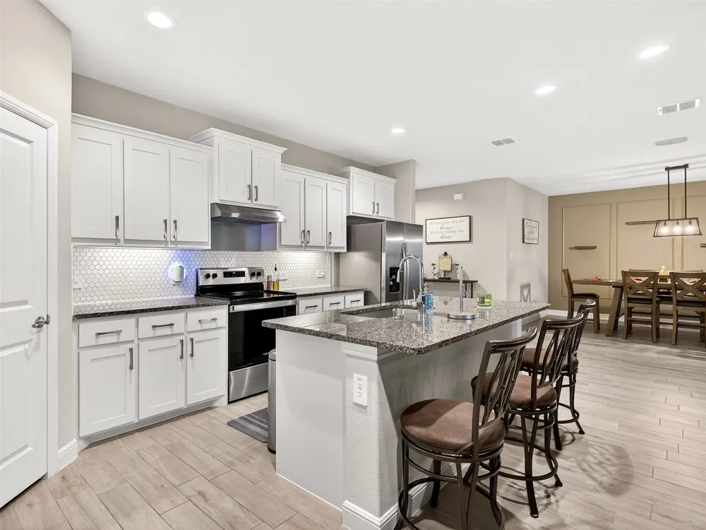 805 Alexandria Lane Joshua, TX 76058