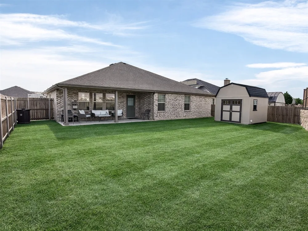 805 Alexandria Lane Joshua, TX 76058