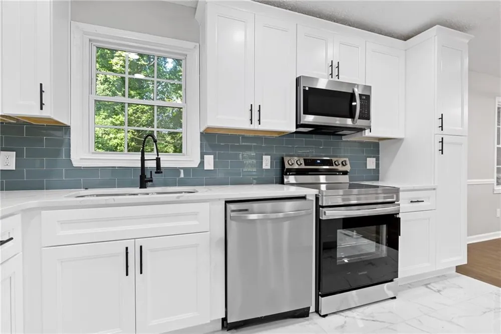 353 Old Rosser Road Stone Mountain, GA 30087