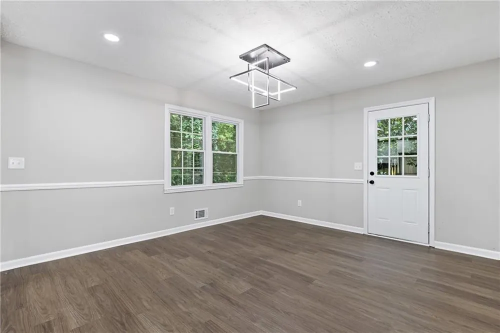 353 Old Rosser Road Stone Mountain, GA 30087