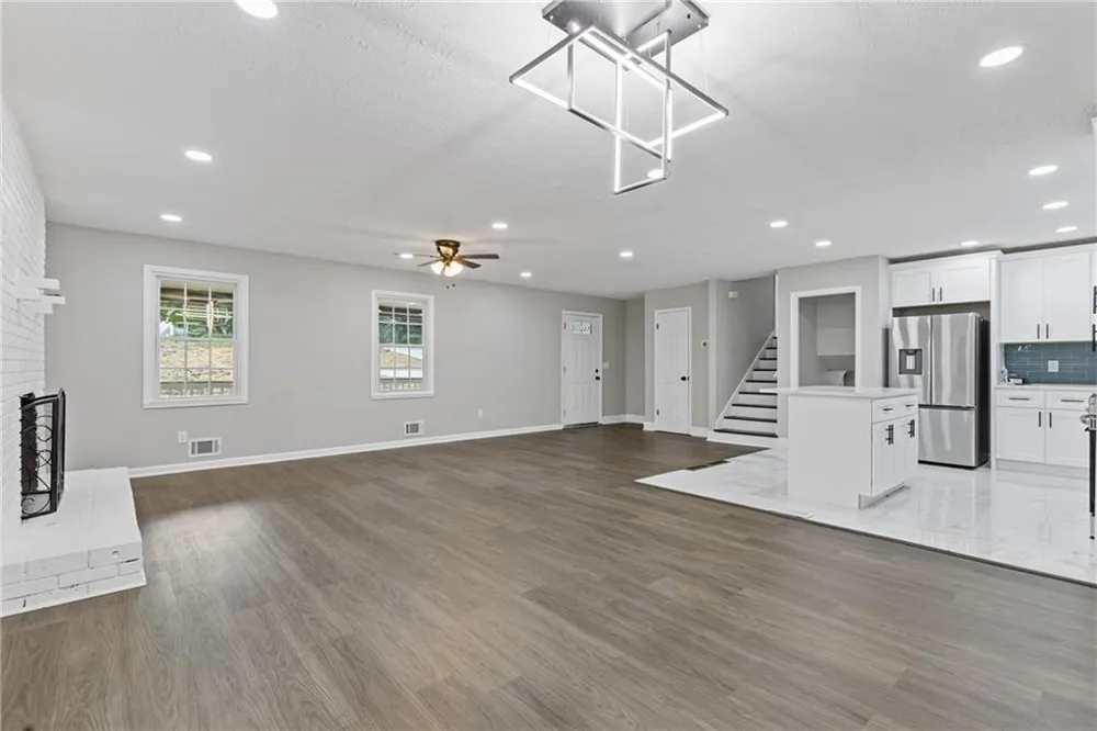 353 Old Rosser Road Stone Mountain, GA 30087