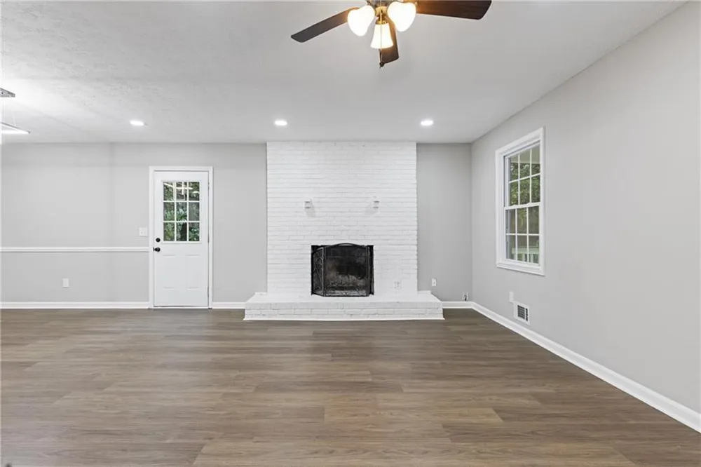 353 Old Rosser Road Stone Mountain, GA 30087