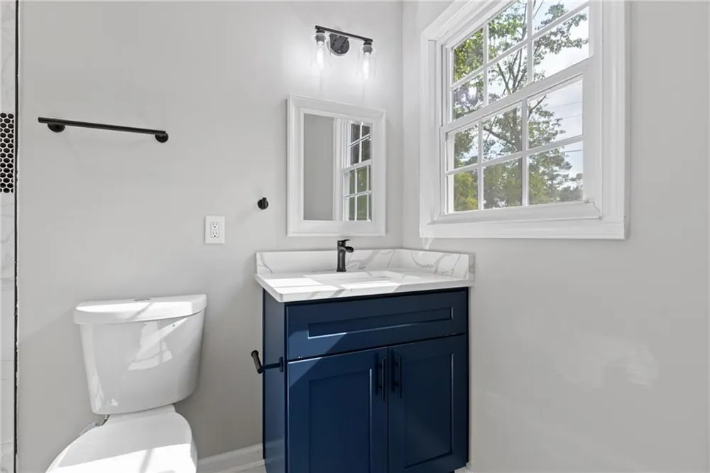353 Old Rosser Road Stone Mountain, GA 30087
