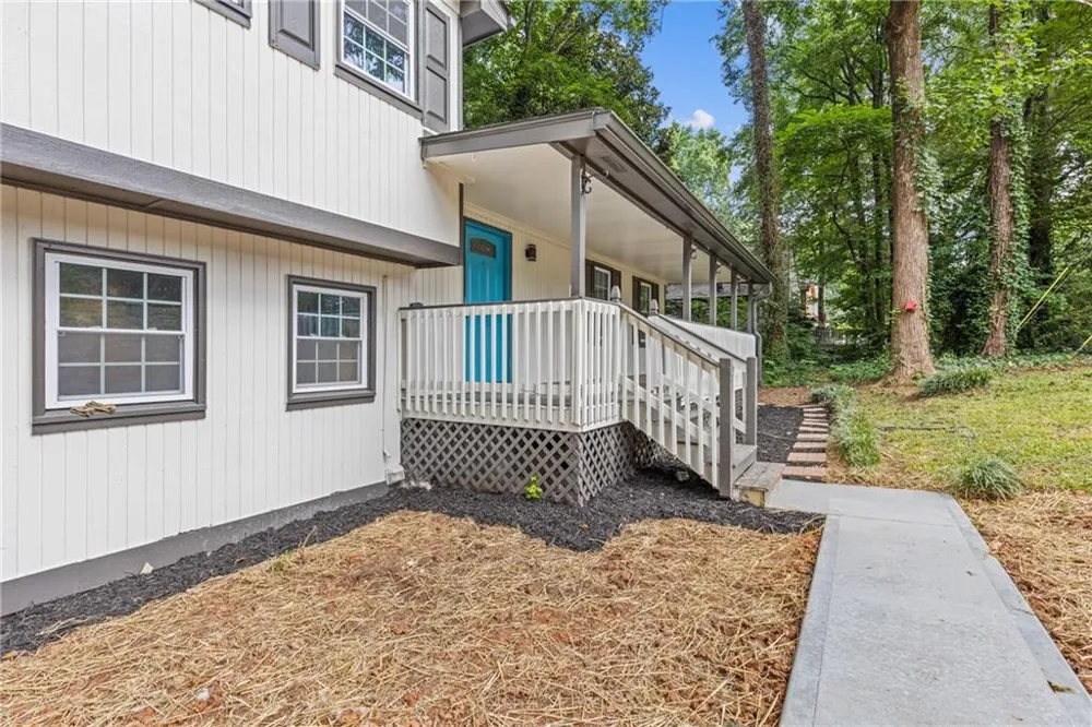 353 Old Rosser Road Stone Mountain, GA 30087