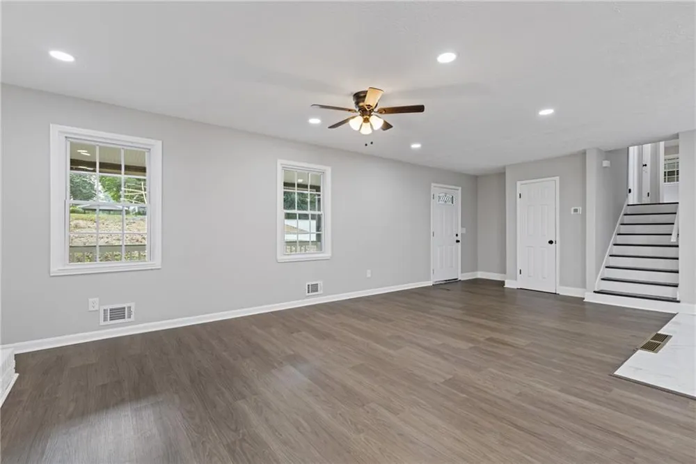 353 Old Rosser Road Stone Mountain, GA 30087