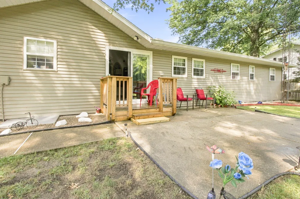 5609 Johnson Road Coloma, MI 49038