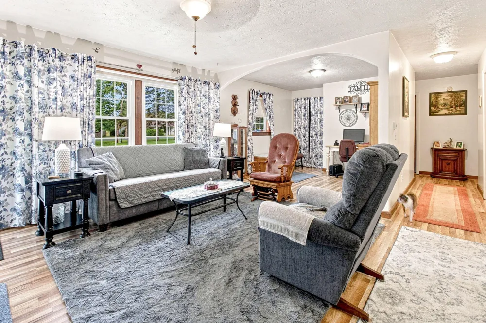 5609 Johnson Road Coloma, MI 49038