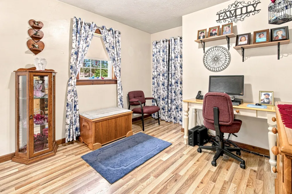 5609 Johnson Road Coloma, MI 49038