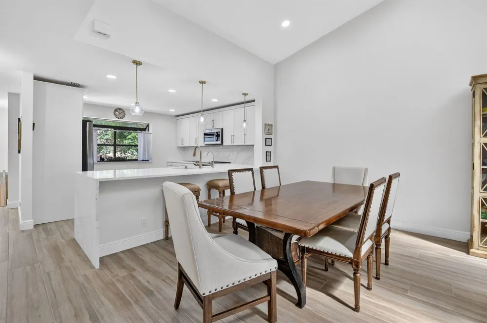 7917 LA MIRADA DRIVE Boca Raton, FL 33433