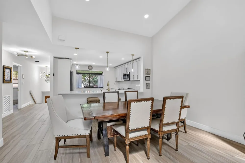 7917 LA MIRADA DRIVE Boca Raton, FL 33433