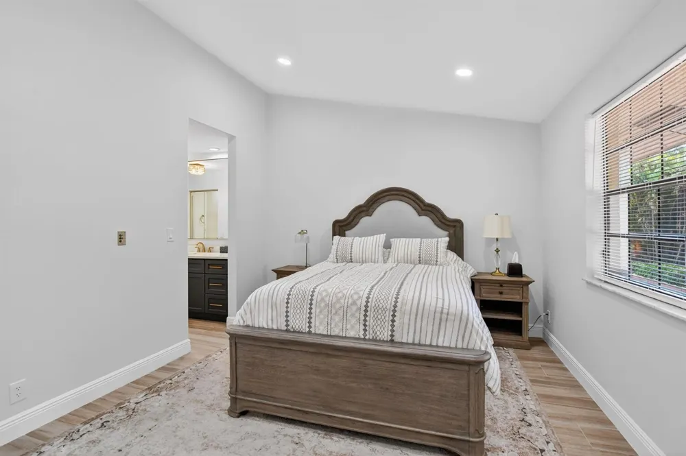 7917 LA MIRADA DRIVE Boca Raton, FL 33433