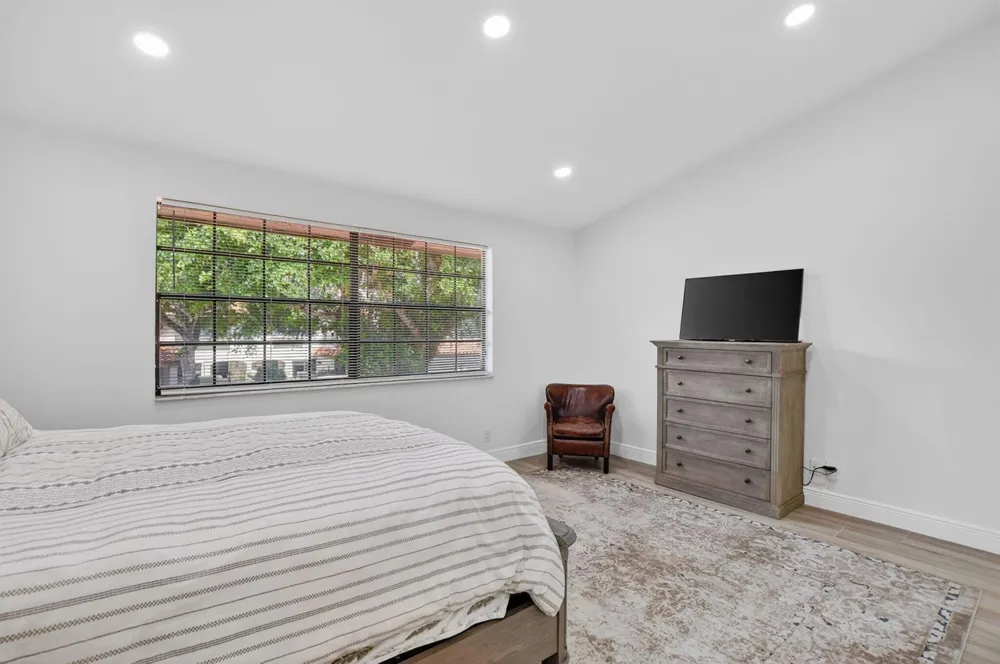 7917 LA MIRADA DRIVE Boca Raton, FL 33433