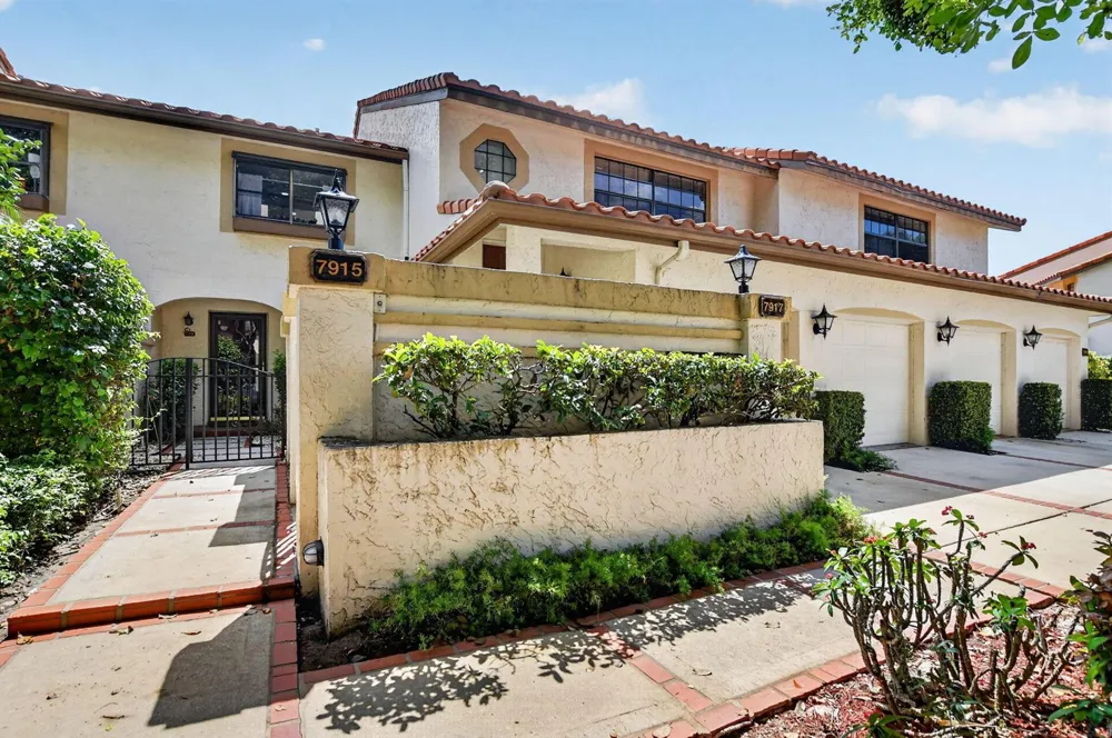 7917 LA MIRADA DRIVE Boca Raton, FL 33433