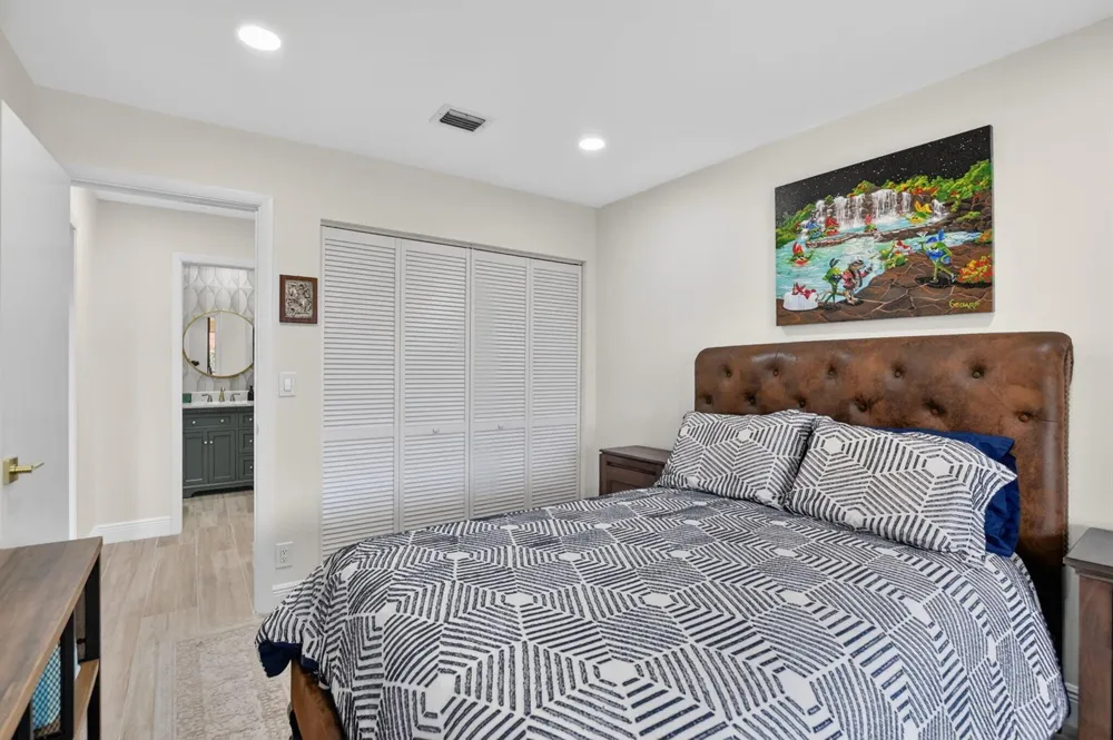 7917 LA MIRADA DRIVE Boca Raton, FL 33433