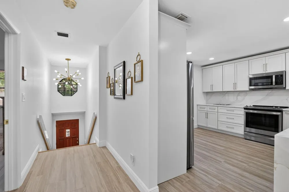 7917 LA MIRADA DRIVE Boca Raton, FL 33433