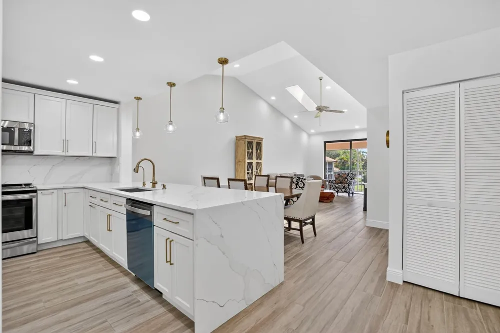 7917 LA MIRADA DRIVE Boca Raton, FL 33433