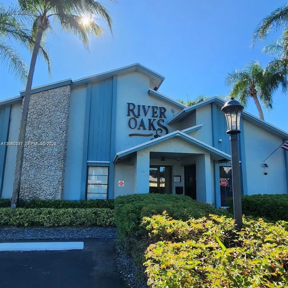 9088 SW 22nd St #E Boca Raton, FL 33428