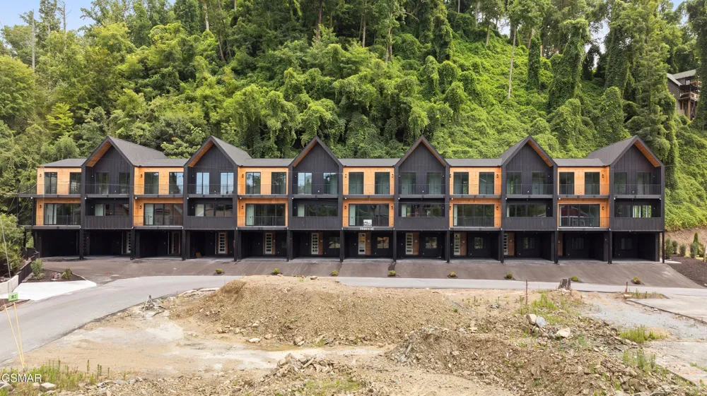 215 Circle Drive #2 Gatlinburg, TN 37738