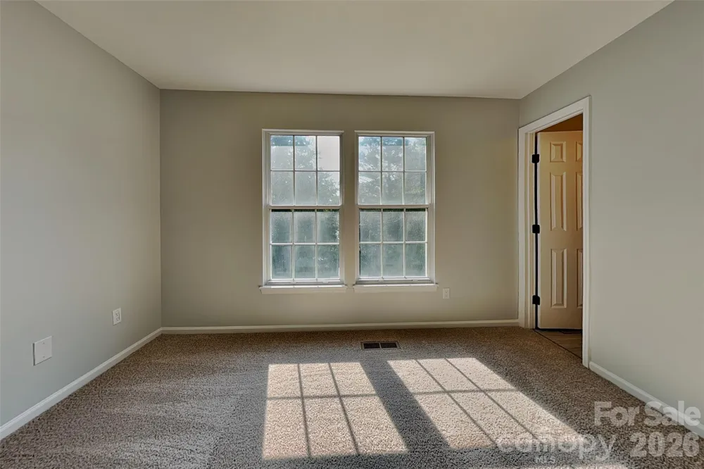 9428 White Cedar Court Charlotte, NC 28213
