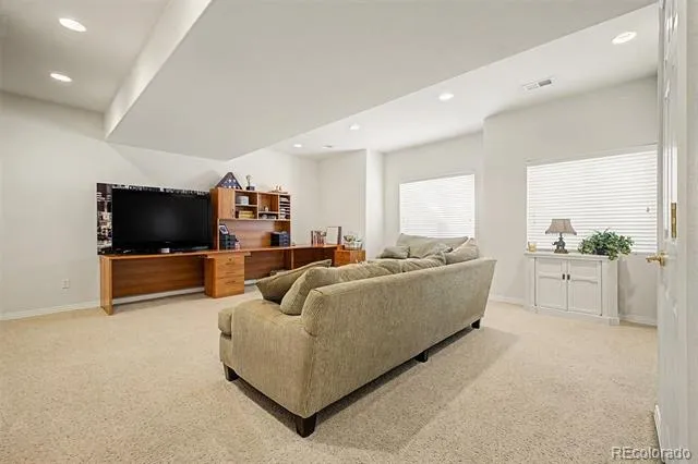 13960 E Chenango Drive Aurora, CO 80015