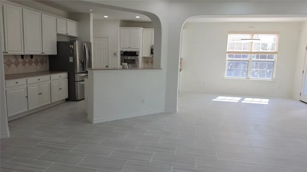 606 Port Royale Way Euless, TX 76039