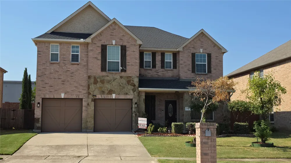 606 Port Royale Way Euless, TX 76039