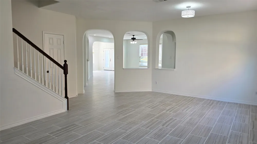 606 Port Royale Way Euless, TX 76039