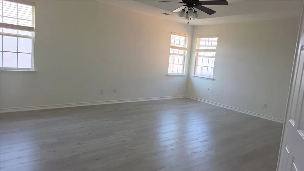 606 Port Royale Way Euless, TX 76039