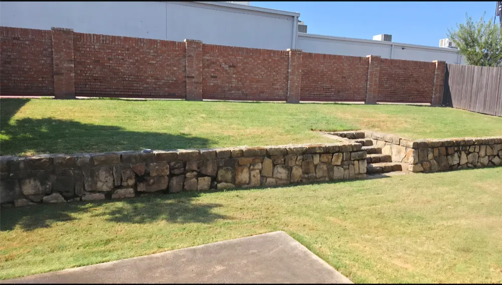 606 Port Royale Way Euless, TX 76039