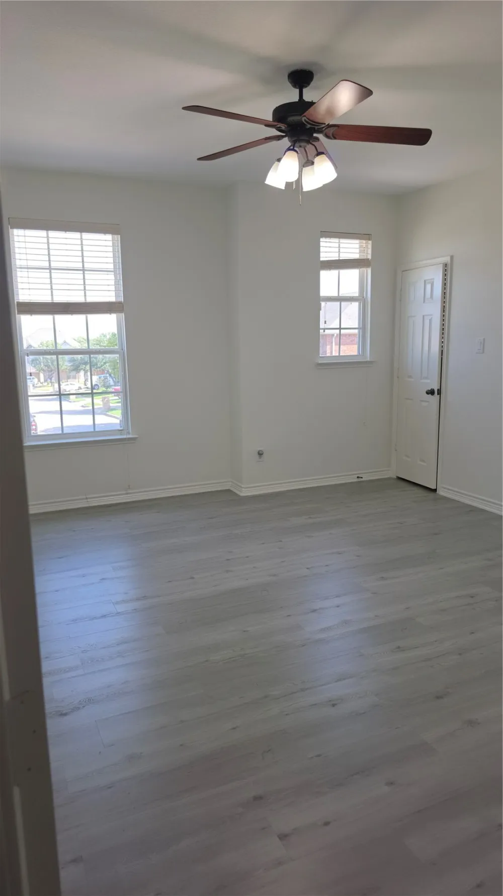 606 Port Royale Way Euless, TX 76039