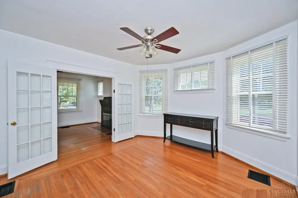 141 Nansen Street Cincinnati, OH 45216