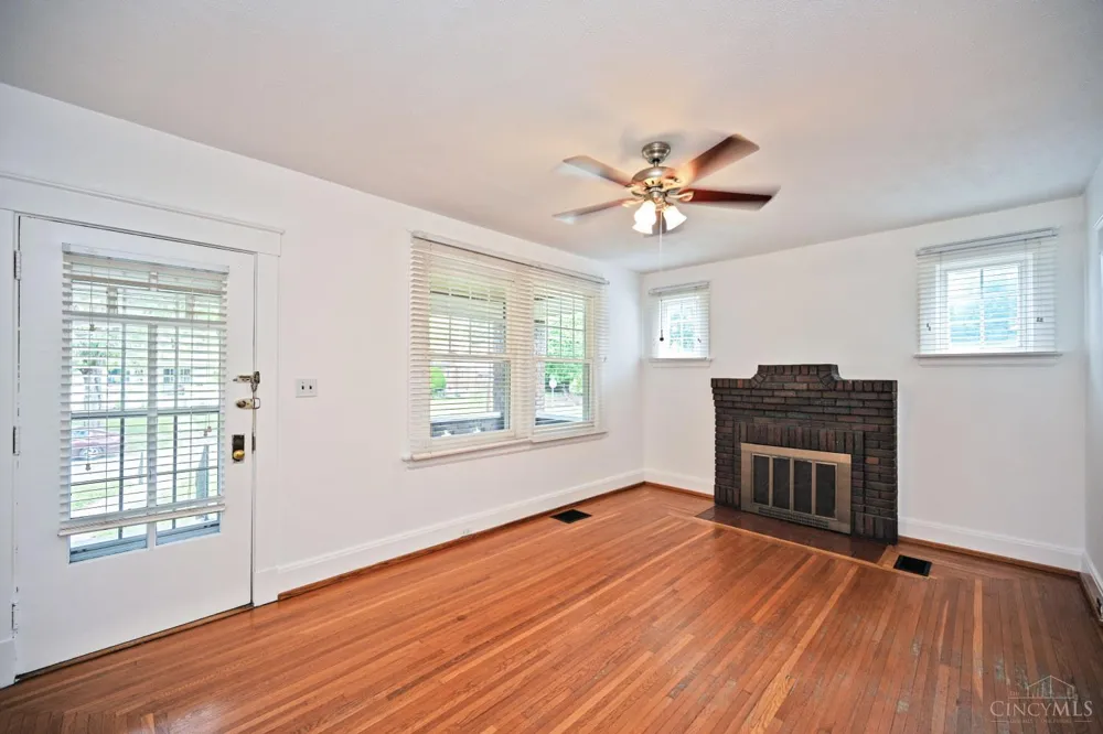 141 Nansen Street Cincinnati, OH 45216