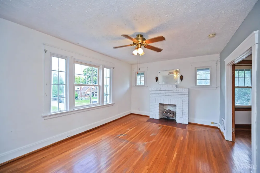 141 Nansen Street Cincinnati, OH 45216
