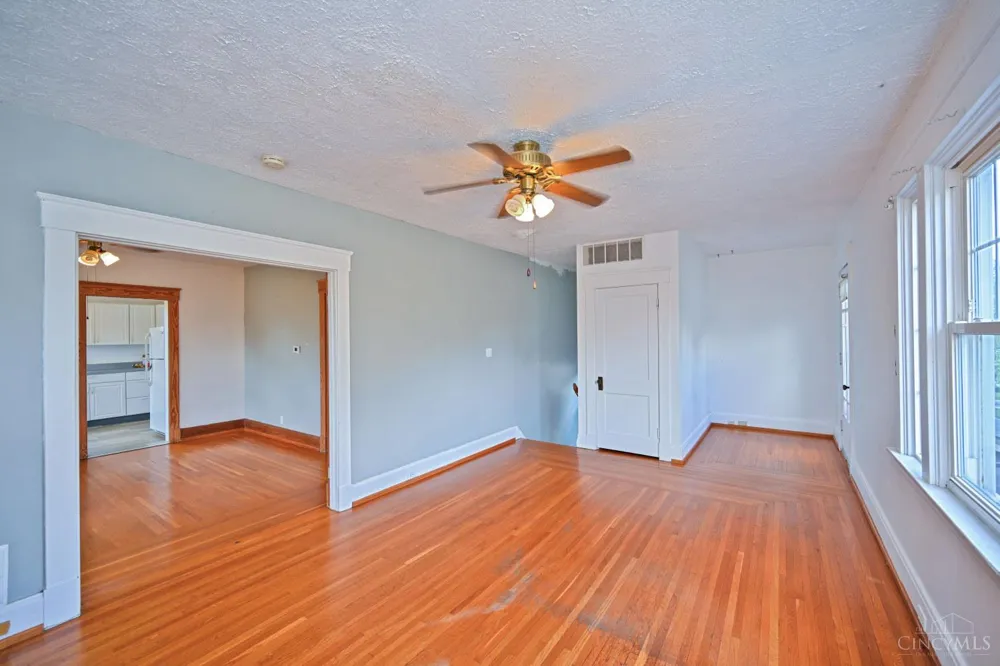 141 Nansen Street Cincinnati, OH 45216