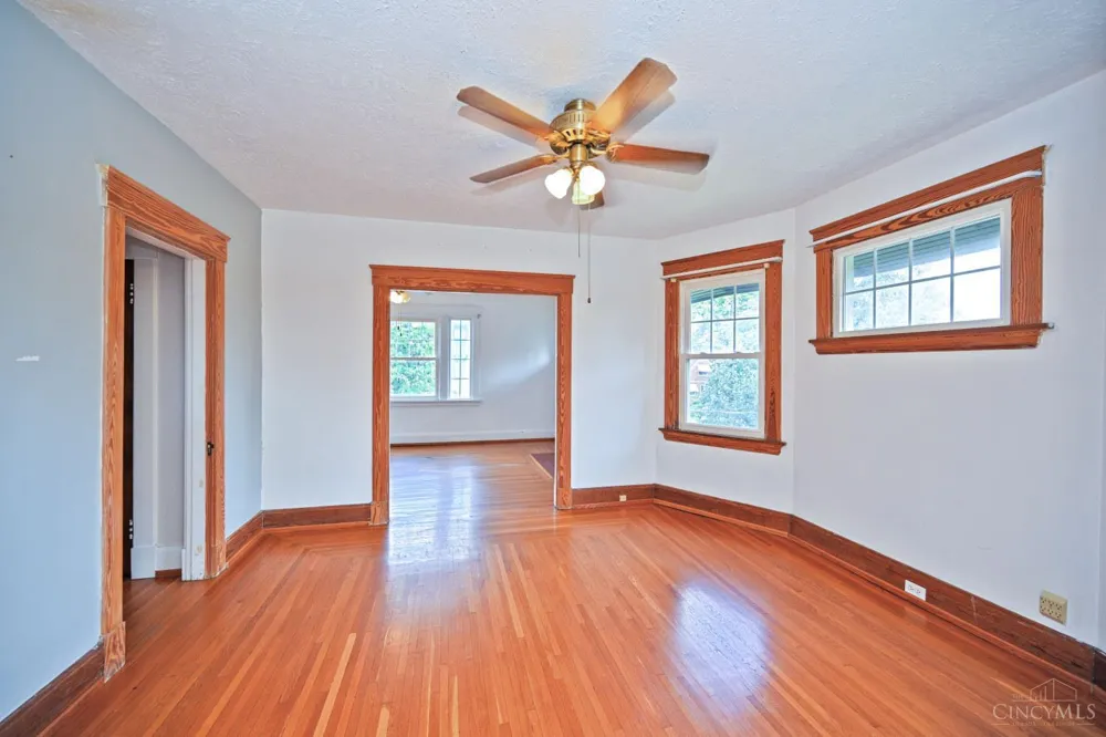 141 Nansen Street Cincinnati, OH 45216