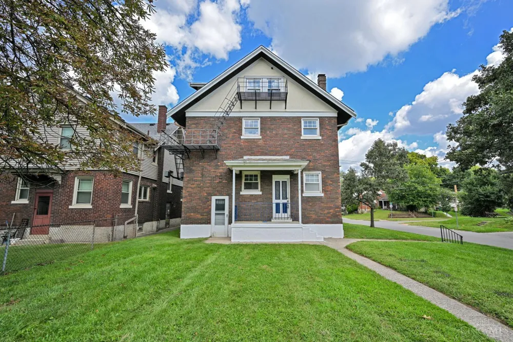 141 Nansen Street Cincinnati, OH 45216