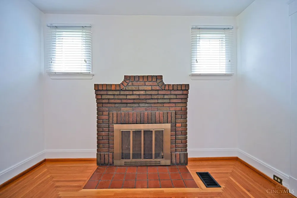 141 Nansen Street Cincinnati, OH 45216