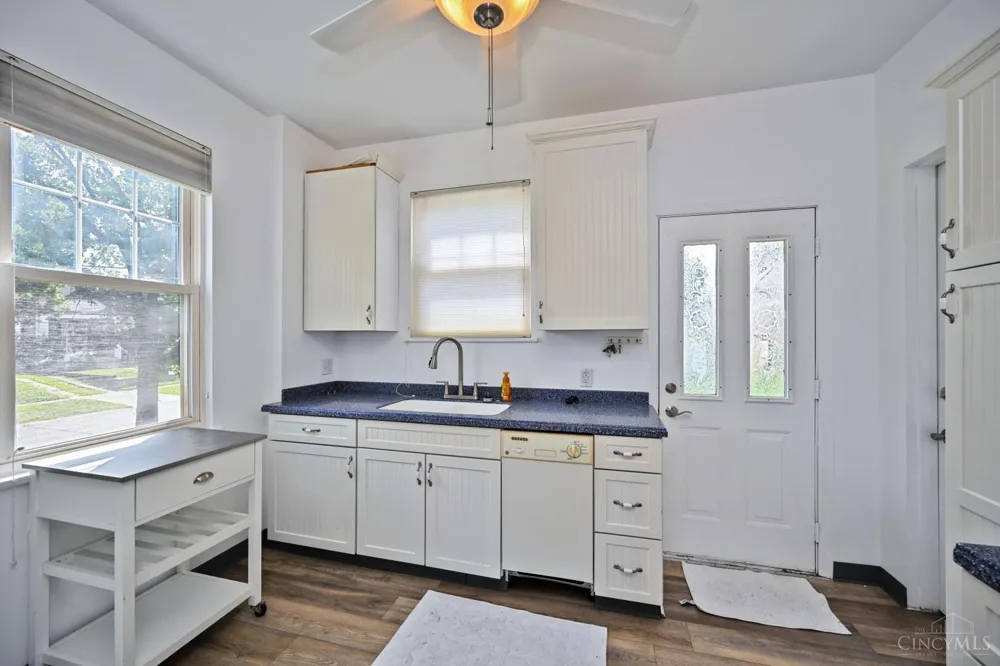 141 Nansen Street Cincinnati, OH 45216