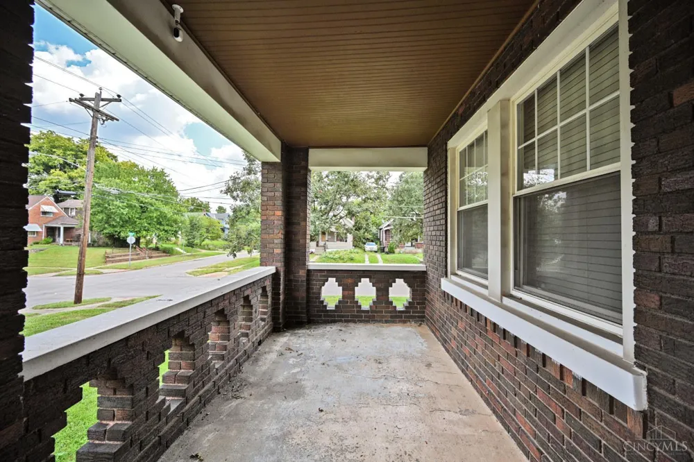 141 Nansen Street Cincinnati, OH 45216