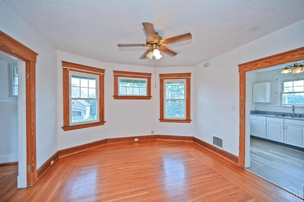 141 Nansen Street Cincinnati, OH 45216