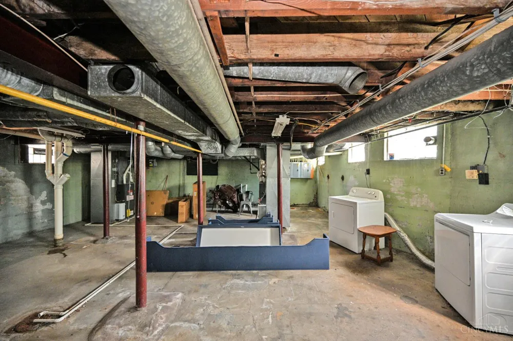 141 Nansen Street Cincinnati, OH 45216