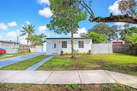 3761 SW 45th Avr #0