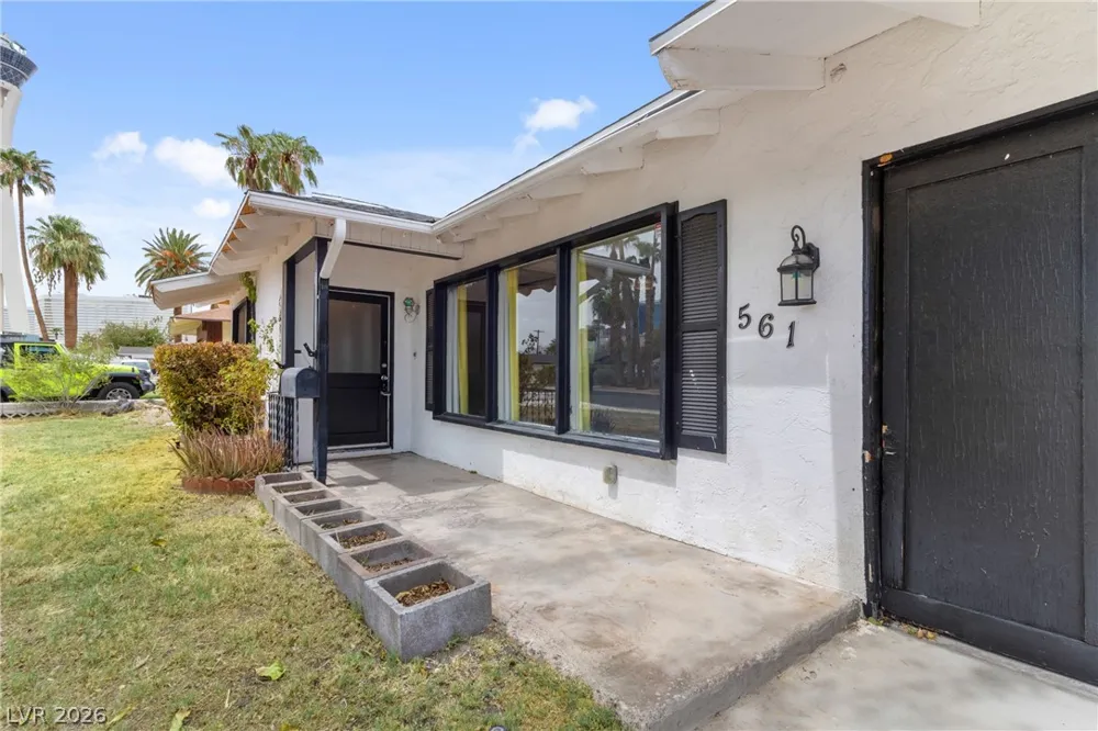 561 Bonita Avenue Las Vegas, NV 89104