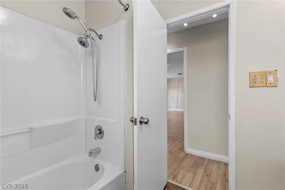 561 Bonita Avenue Las Vegas, NV 89104
