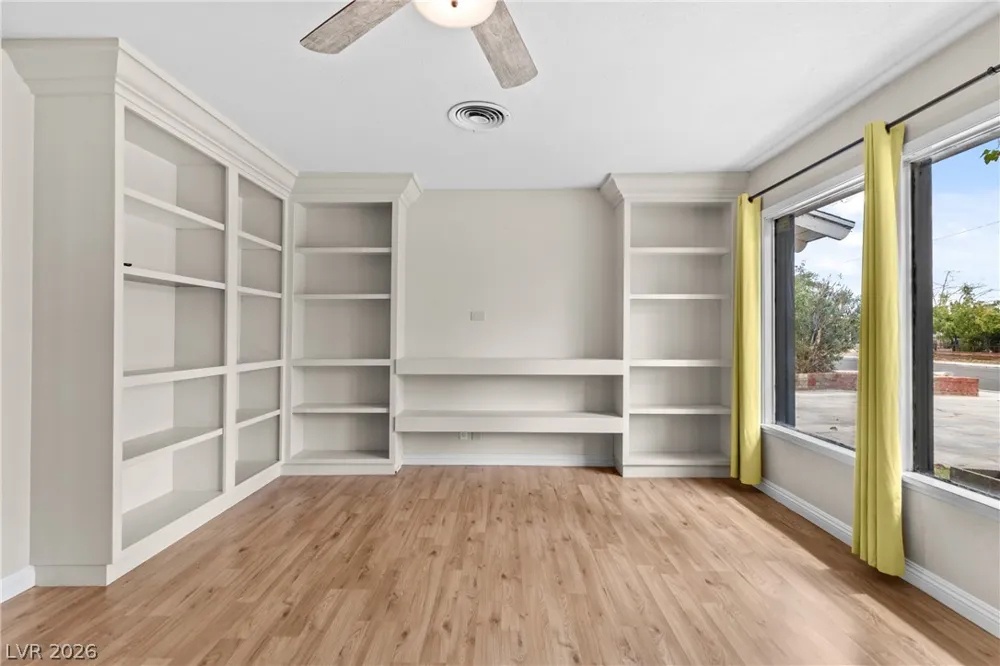 561 Bonita Avenue Las Vegas, NV 89104