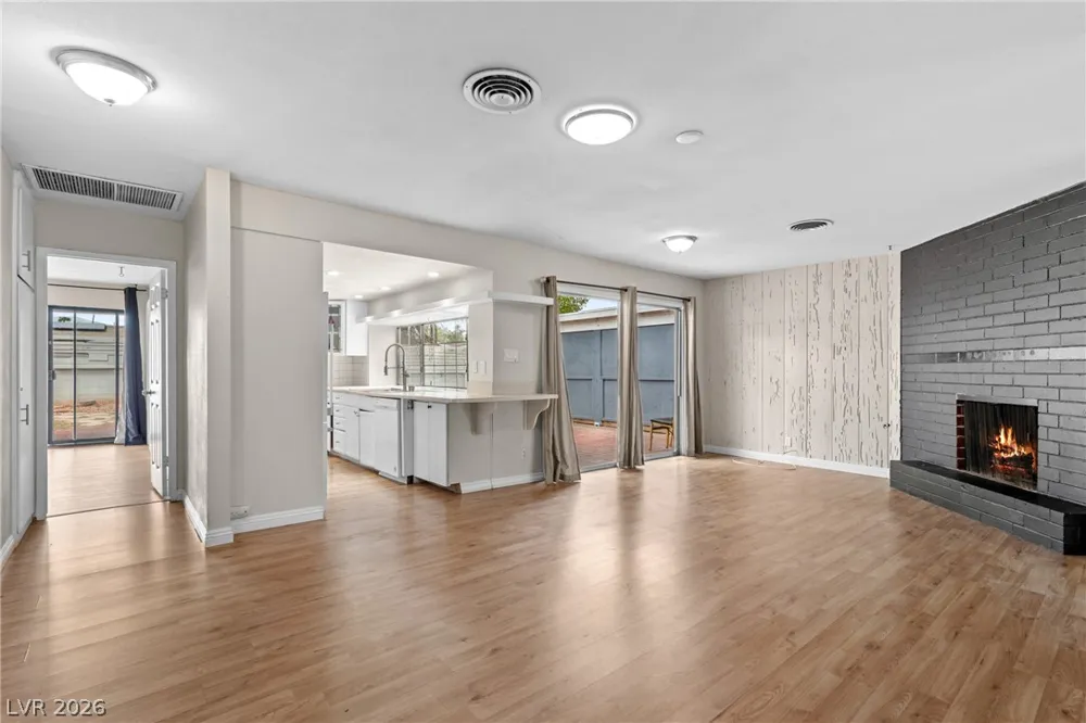 561 Bonita Avenue Las Vegas, NV 89104