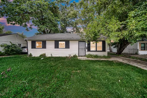 700 E 49th Avenue