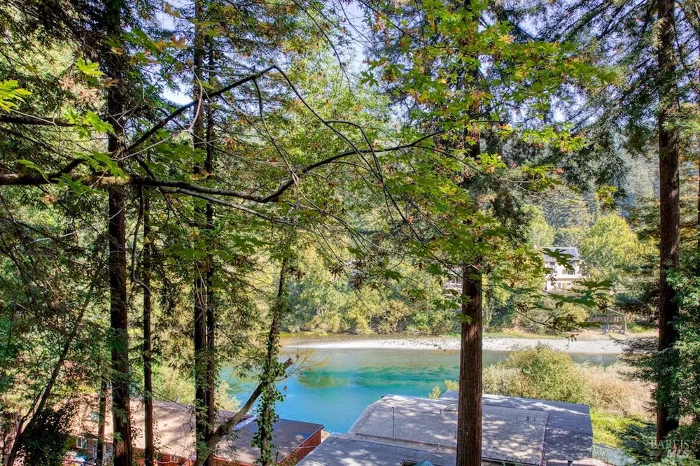 21684 Starrett Hill Drive Monte Rio, CA 95462