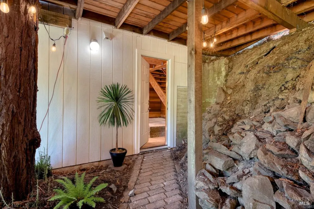21684 Starrett Hill Drive Monte Rio, CA 95462