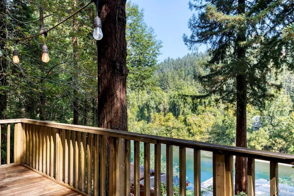 21684 Starrett Hill Drive Monte Rio, CA 95462